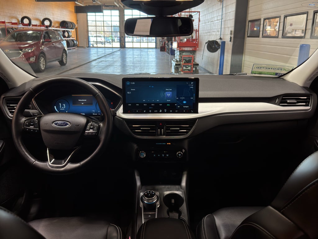 2025 Ford Escape Platinum