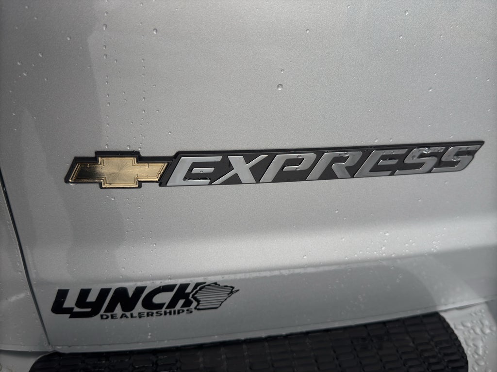 2026 Chevrolet Express Cargo WT