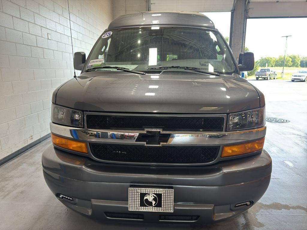 2025 Chevrolet Express Cargo 2500 WT