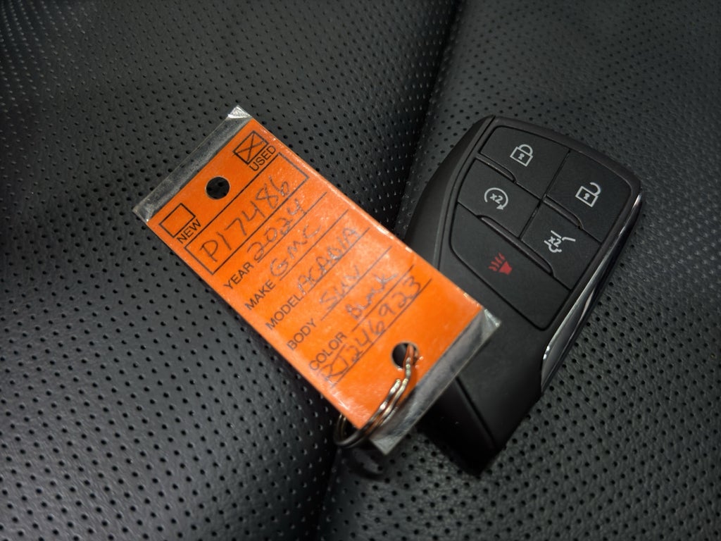 2024 GMC Acadia Denali