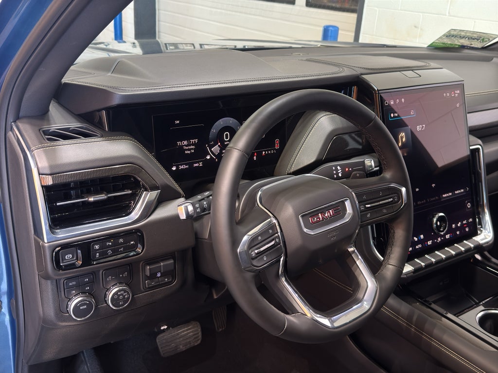 2025 GMC Yukon Elevation