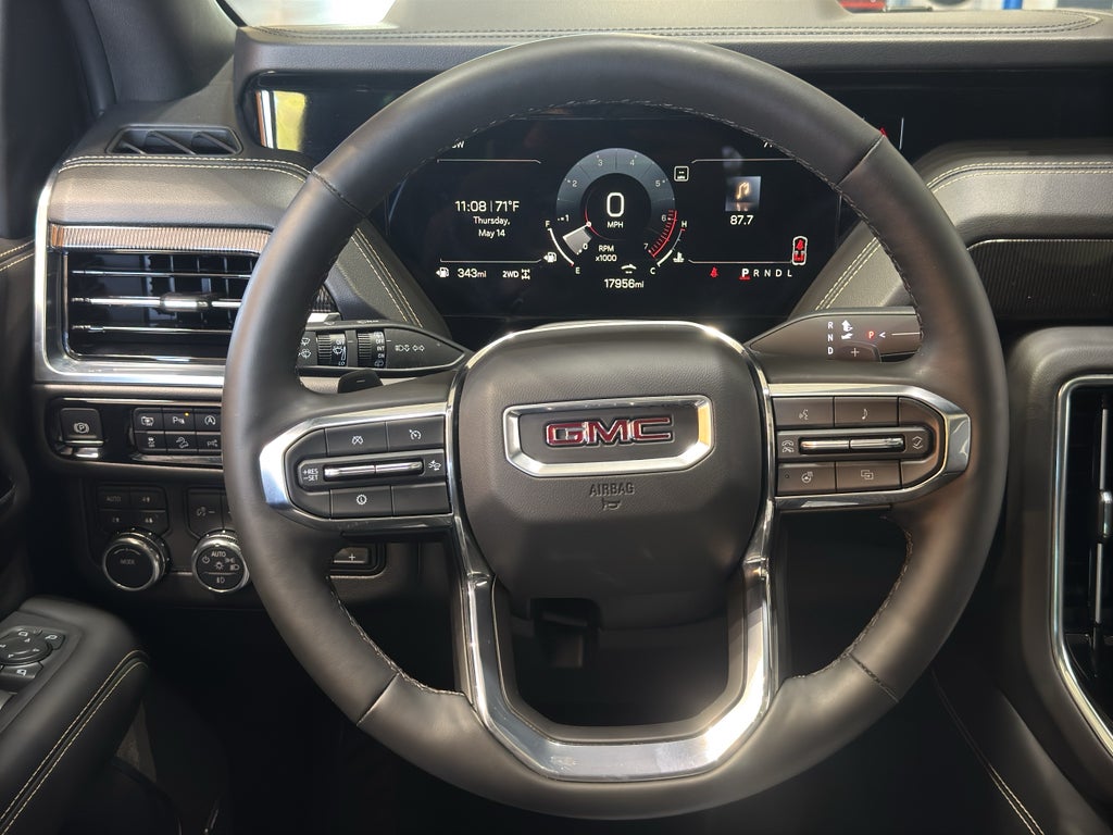 2025 GMC Yukon Elevation