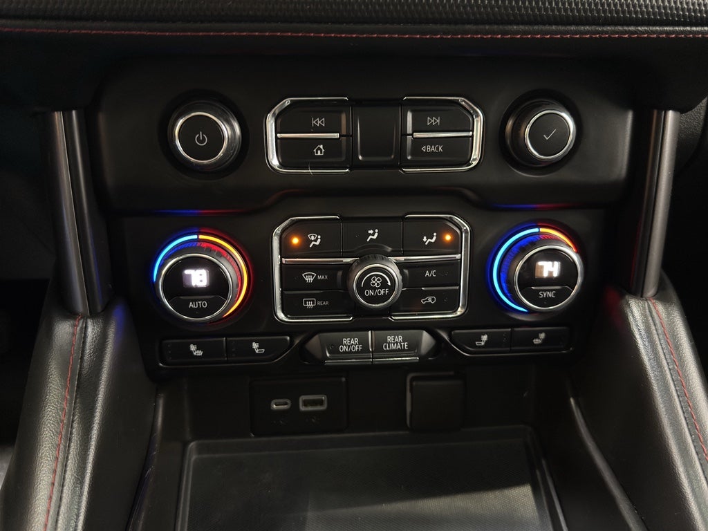 2021 Chevrolet Suburban RST