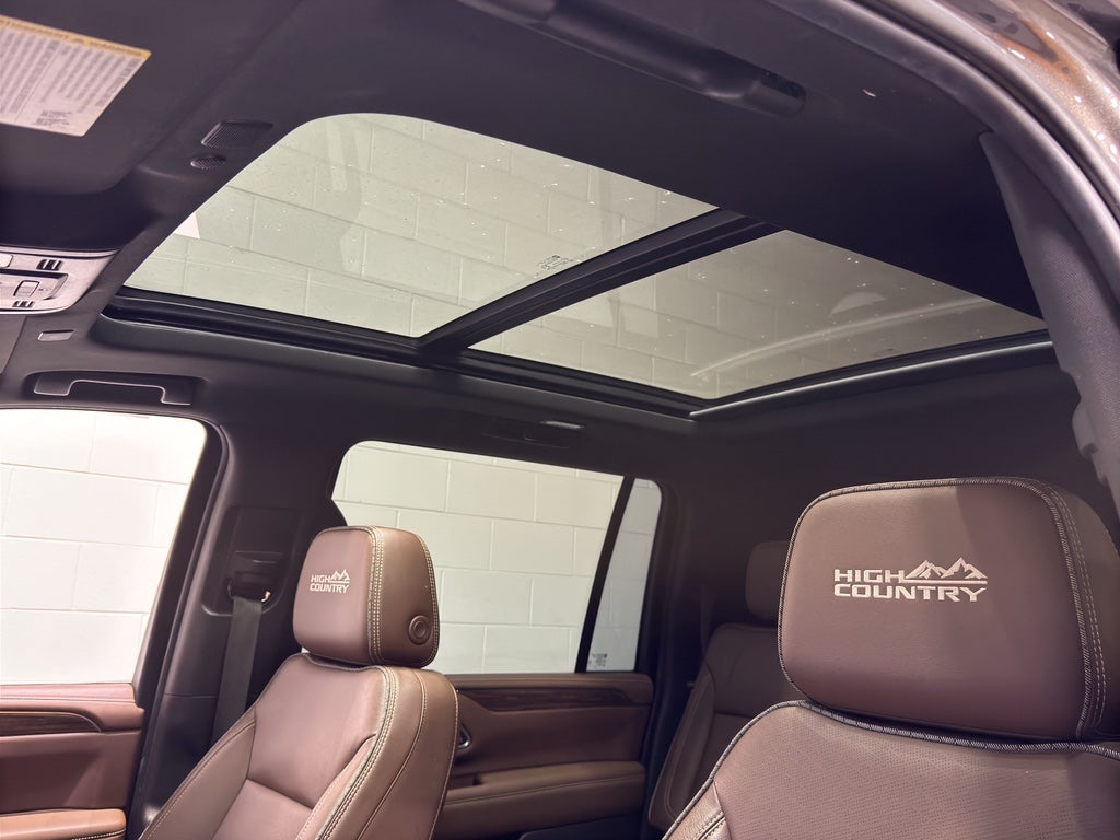 2021 Chevrolet Suburban High Country