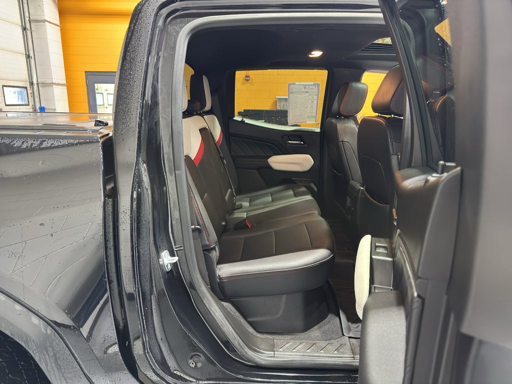 2024 GMC Canyon AT4X