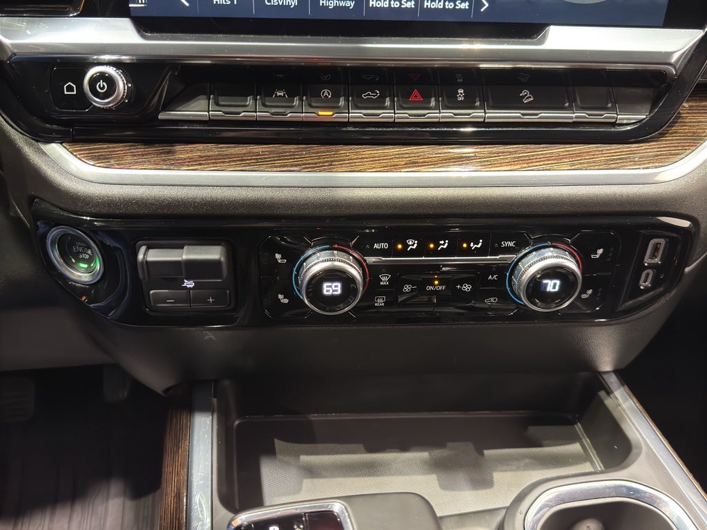 2025 GMC Sierra 1500 Elevation