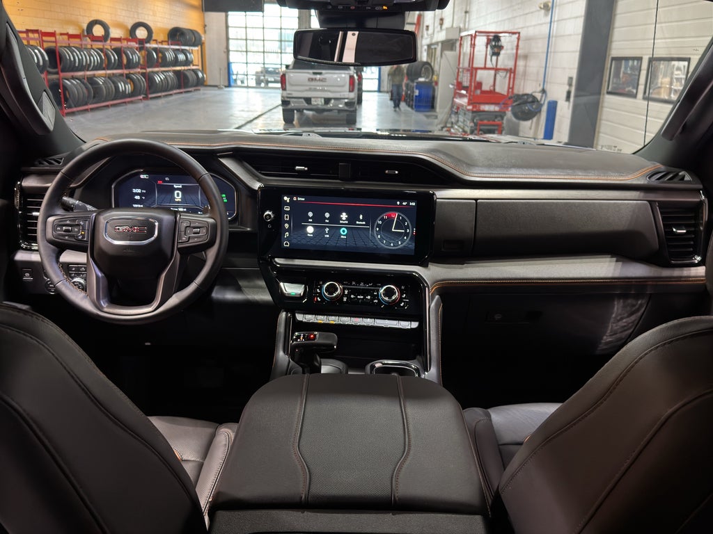 2025 GMC Sierra 1500 AT4