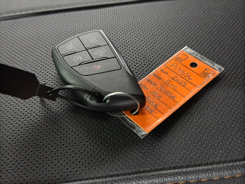 2025 GMC Sierra 1500 AT4