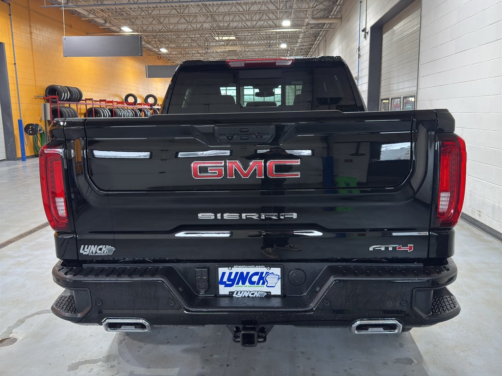 2025 GMC Sierra 1500 AT4