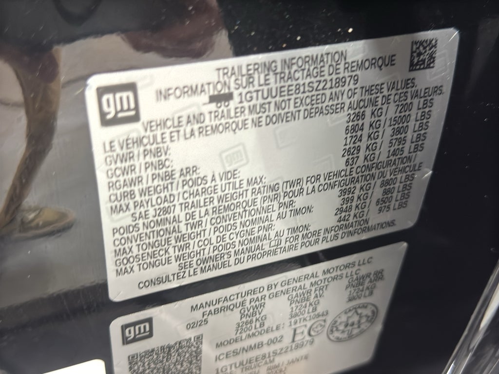 2025 GMC Sierra 1500 AT4