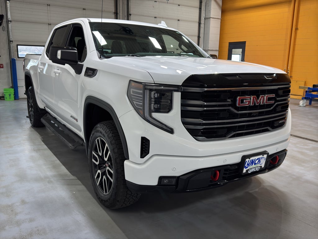 2025 GMC Sierra 1500 AT4