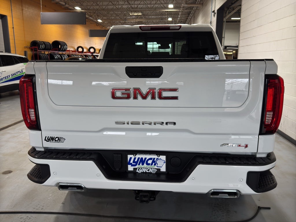 2025 GMC Sierra 1500 AT4