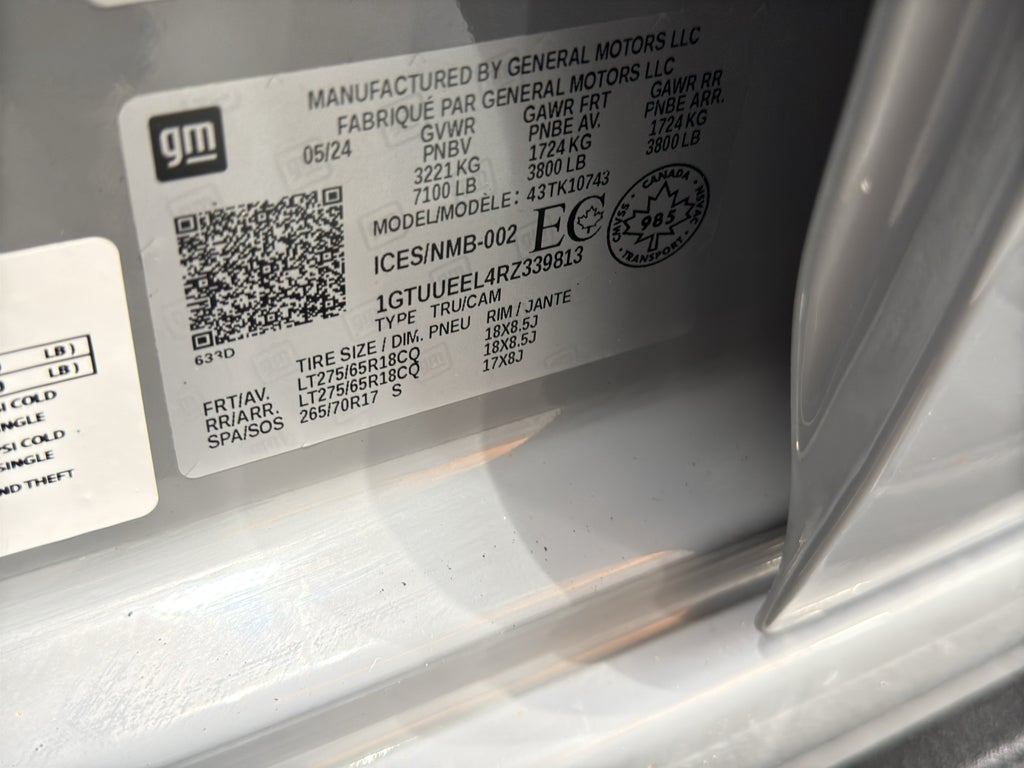 2024 GMC Sierra 1500 AT4