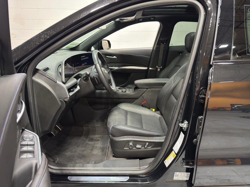 2024 Cadillac XT4 Sport