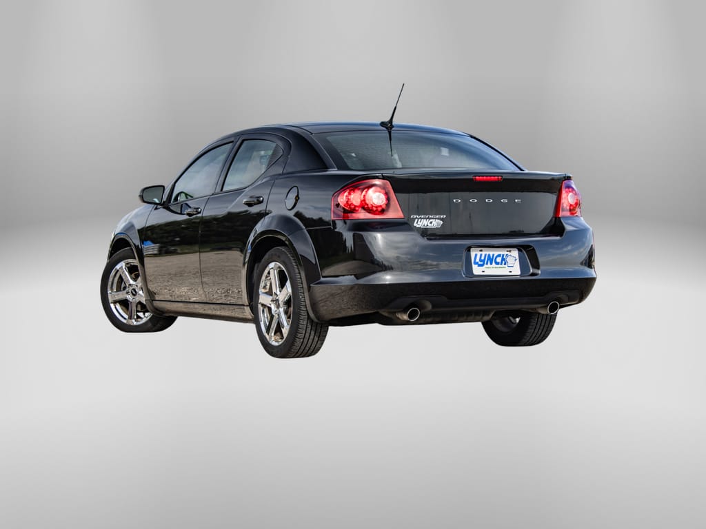2011 Dodge Avenger Lux