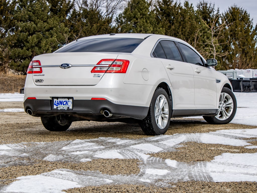 2016 Ford Taurus SEL
