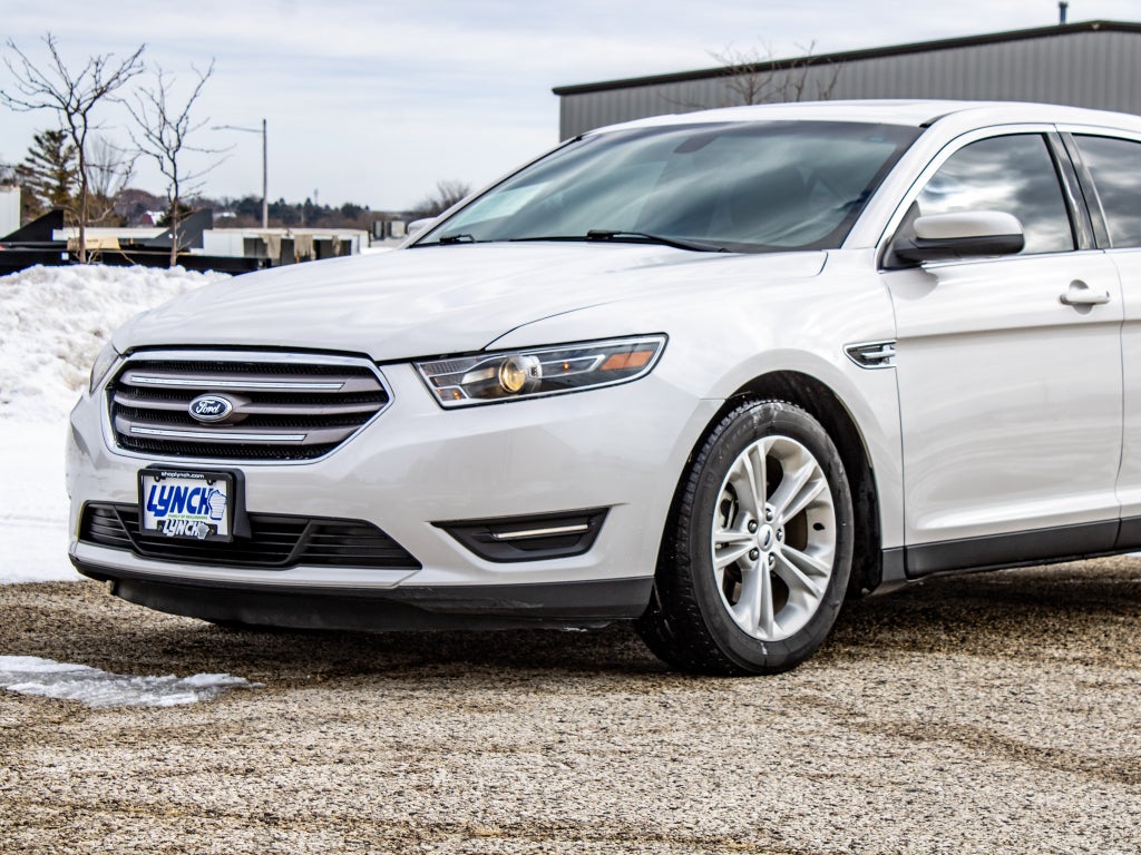 2016 Ford Taurus SEL