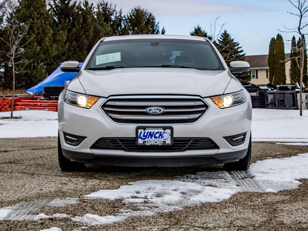 2016 Ford Taurus SEL