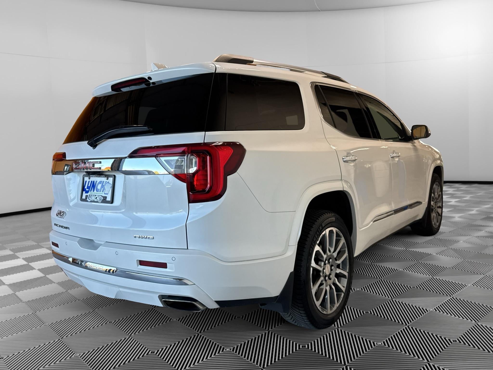2021 GMC Acadia Denali