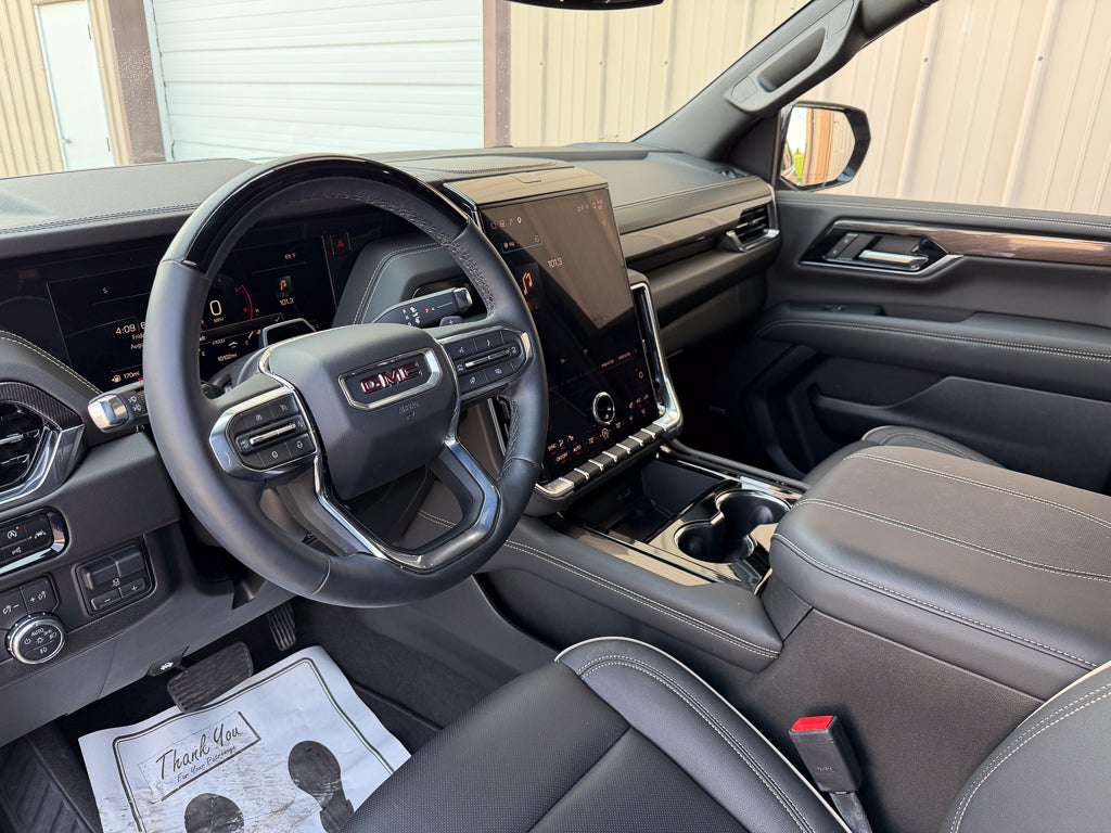 2025 GMC Yukon Elevation