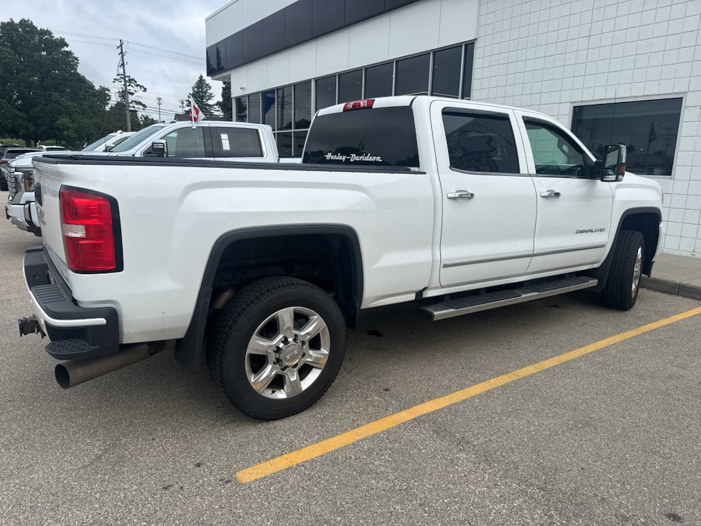 2017 GMC Sierra 2500 HD Denali