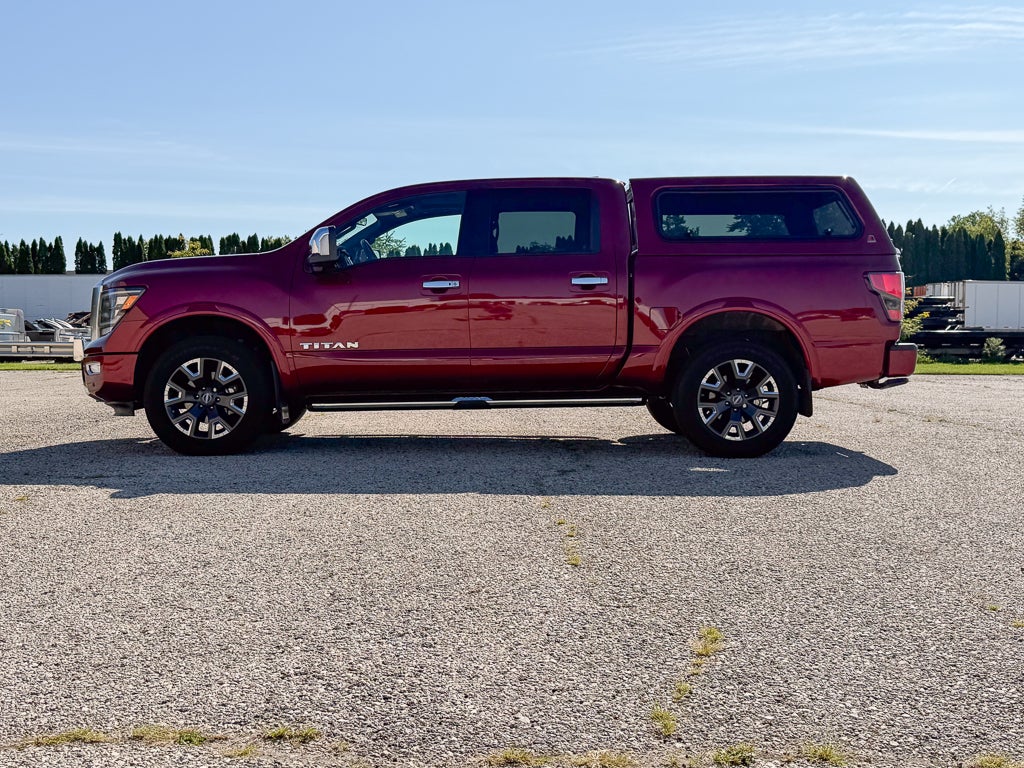 2023 Nissan TITAN Crew Cab Platinum Reserve 4x4