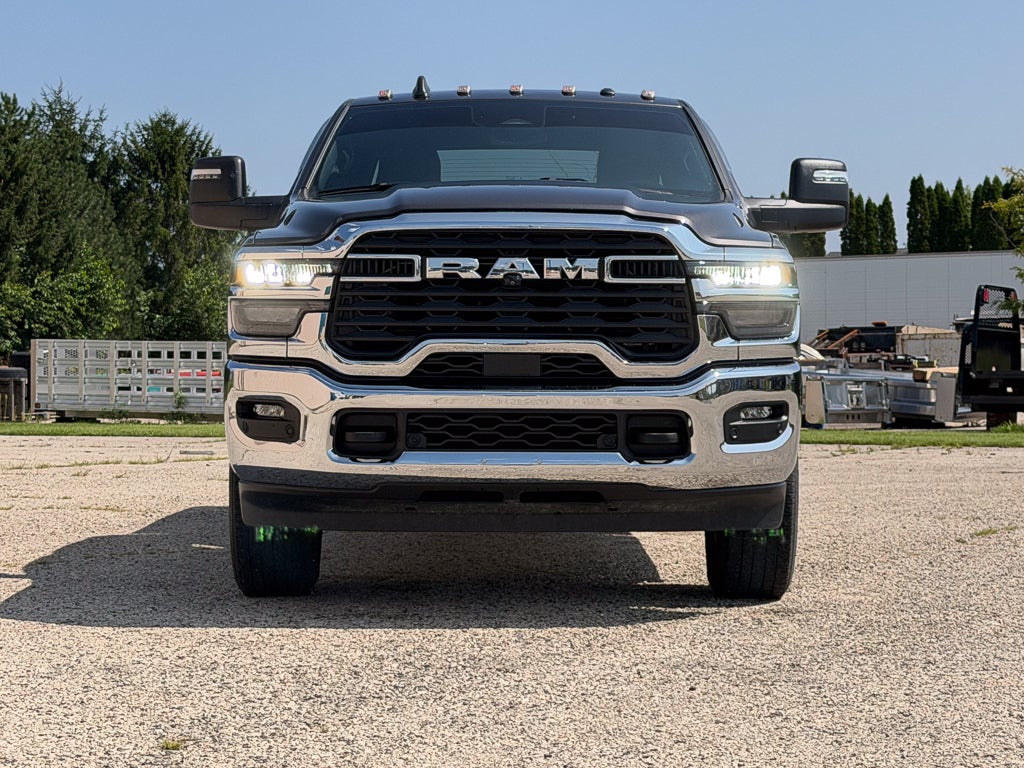 2025 RAM 3500 Big Horn Crew Cab 4x4 6'4" Box