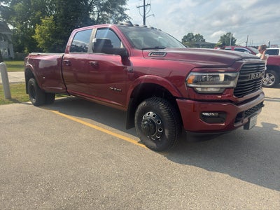 2022 RAM 3500 Laramie Crew Cab 4x4 8' Box