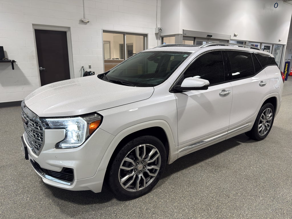 2023 GMC Terrain Denali