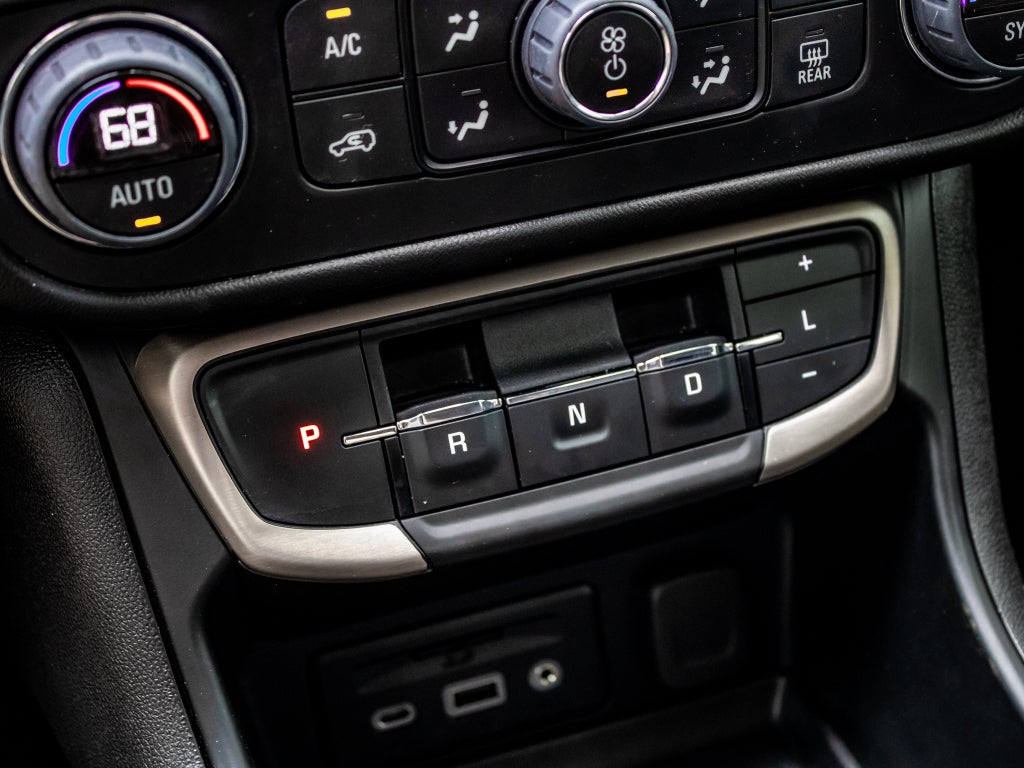 2023 GMC Terrain Denali