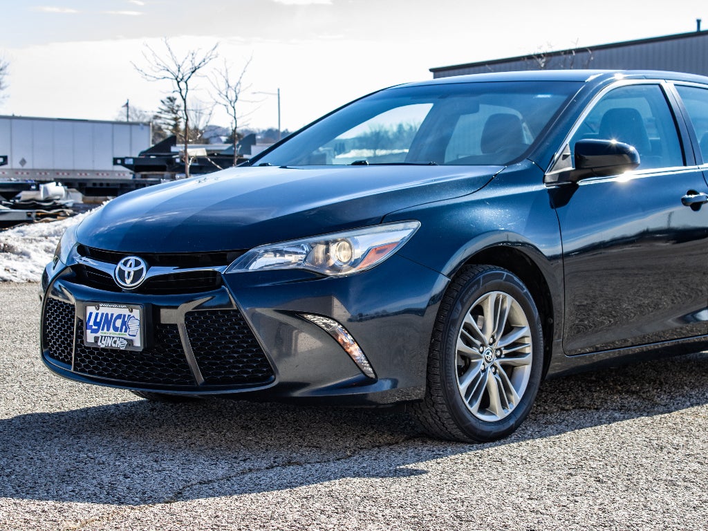 2016 Toyota Camry SE
