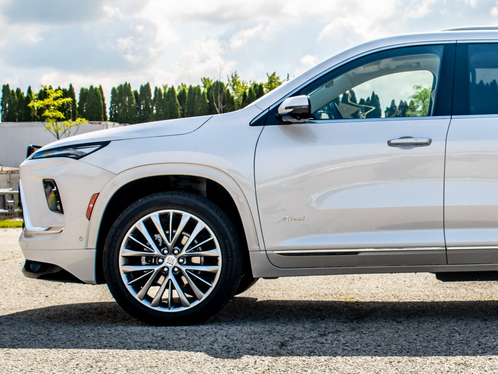 2025 Buick Enclave Avenir