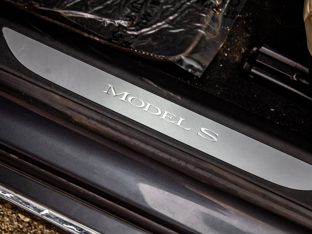 2020 Tesla Model S Long Range
