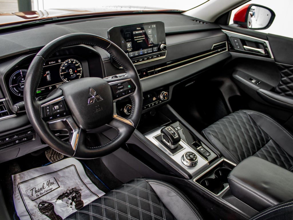 2024 Mitsubishi Outlander Plug-In Hybrid SEL