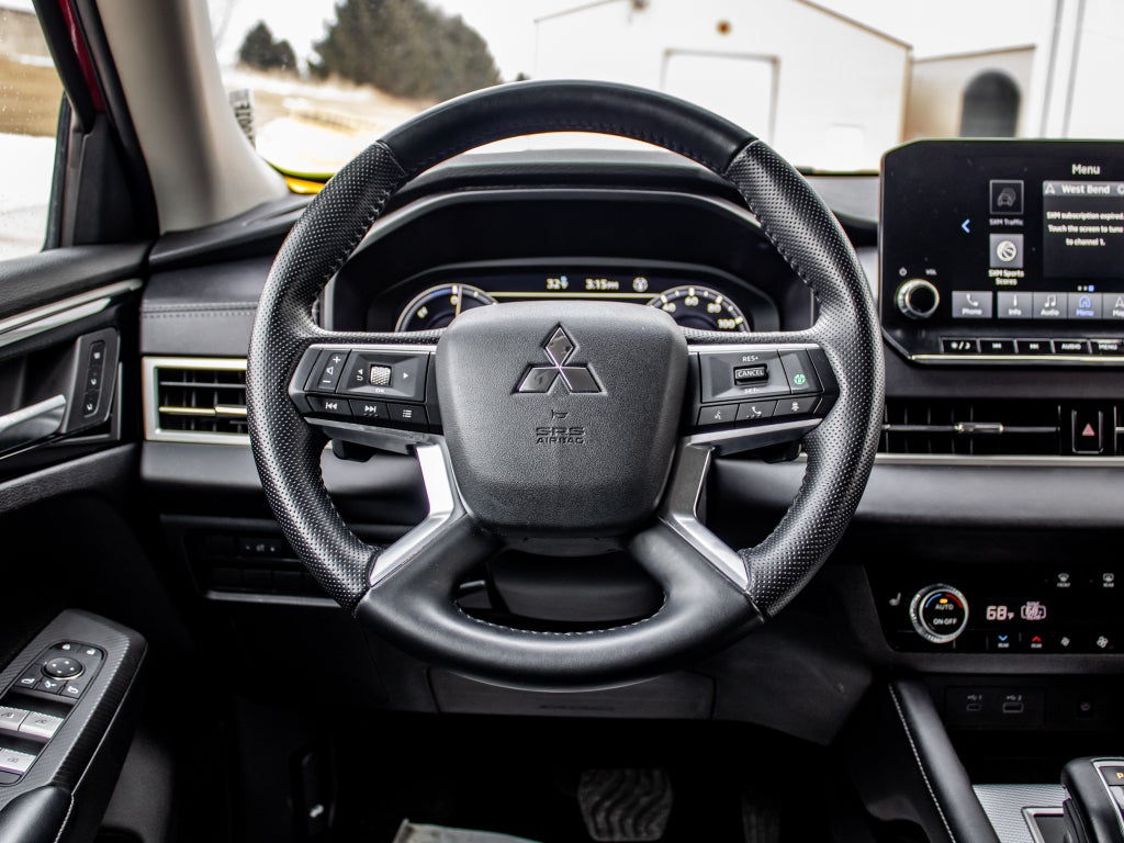 2024 Mitsubishi Outlander Plug-In Hybrid SEL