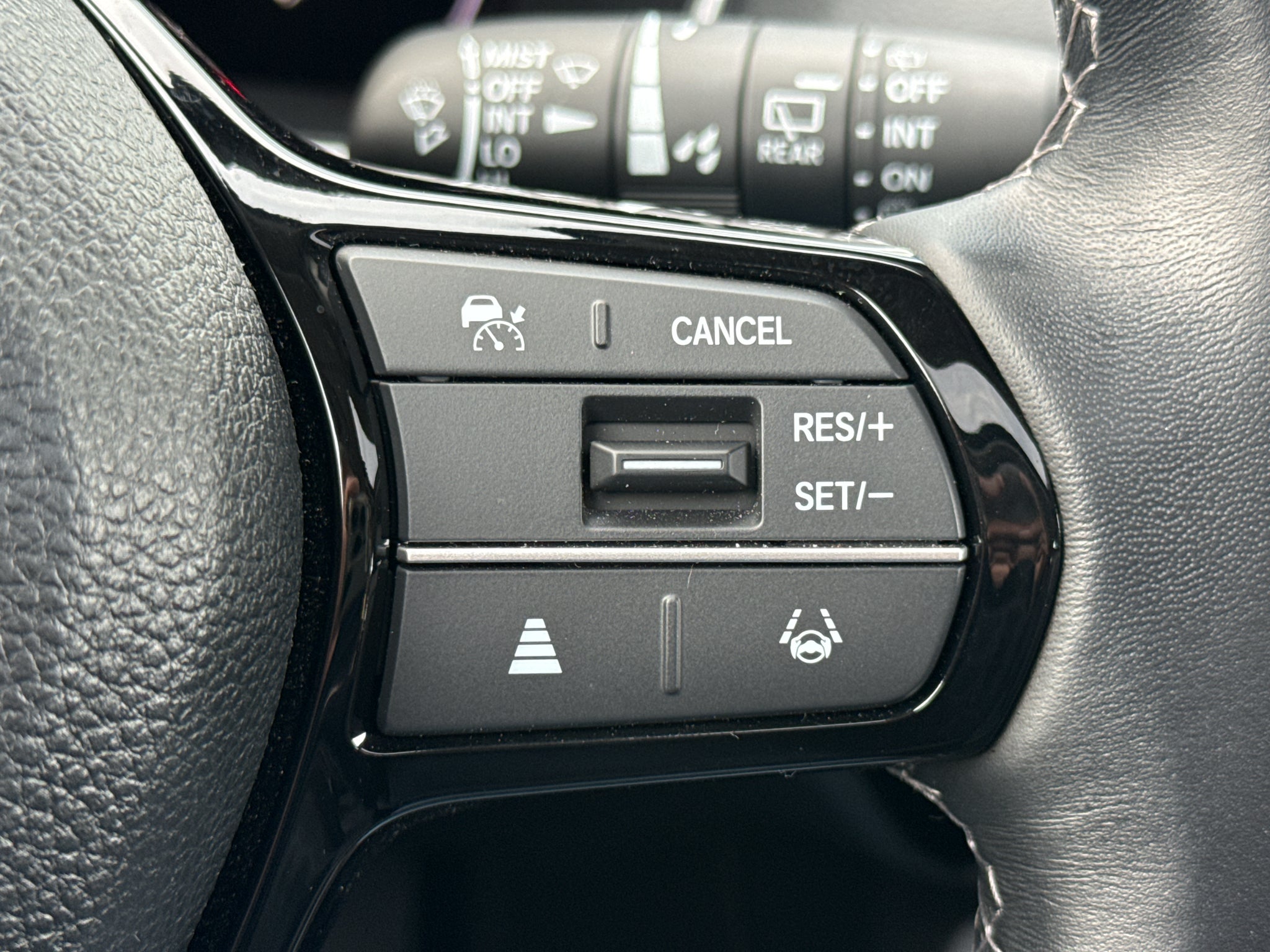 2024 Honda Civic Hatchback EX-L