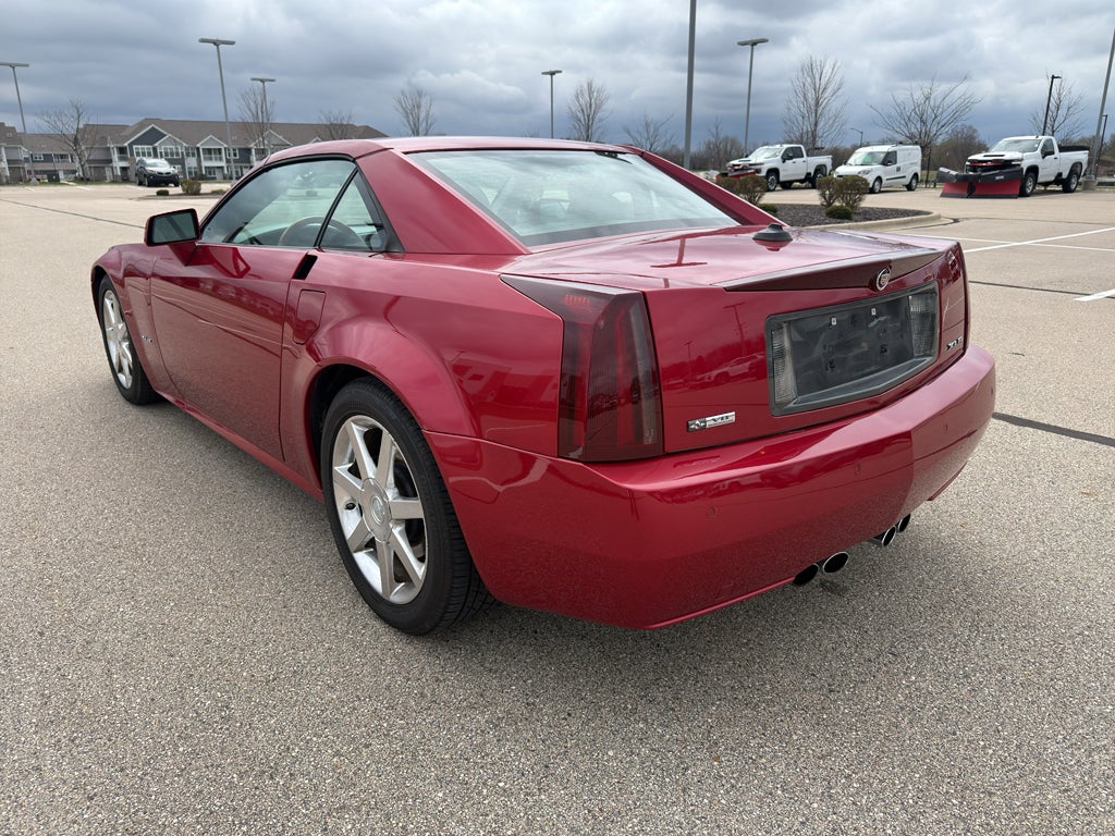 2005 Cadillac XLR BASE