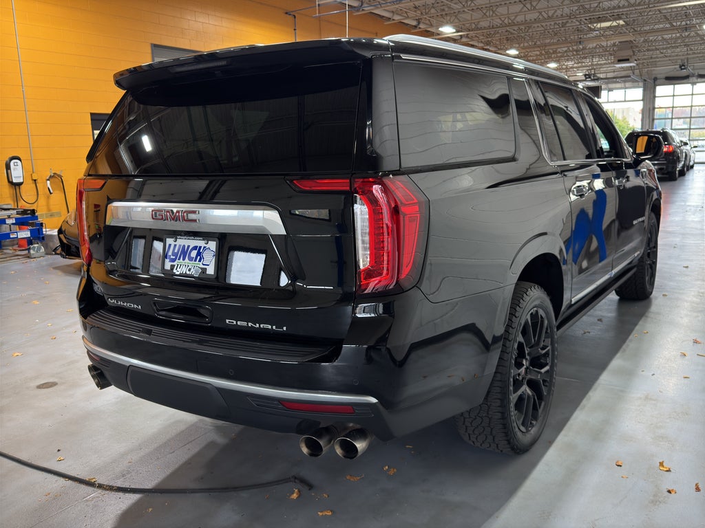 2022 GMC Yukon XL Denali