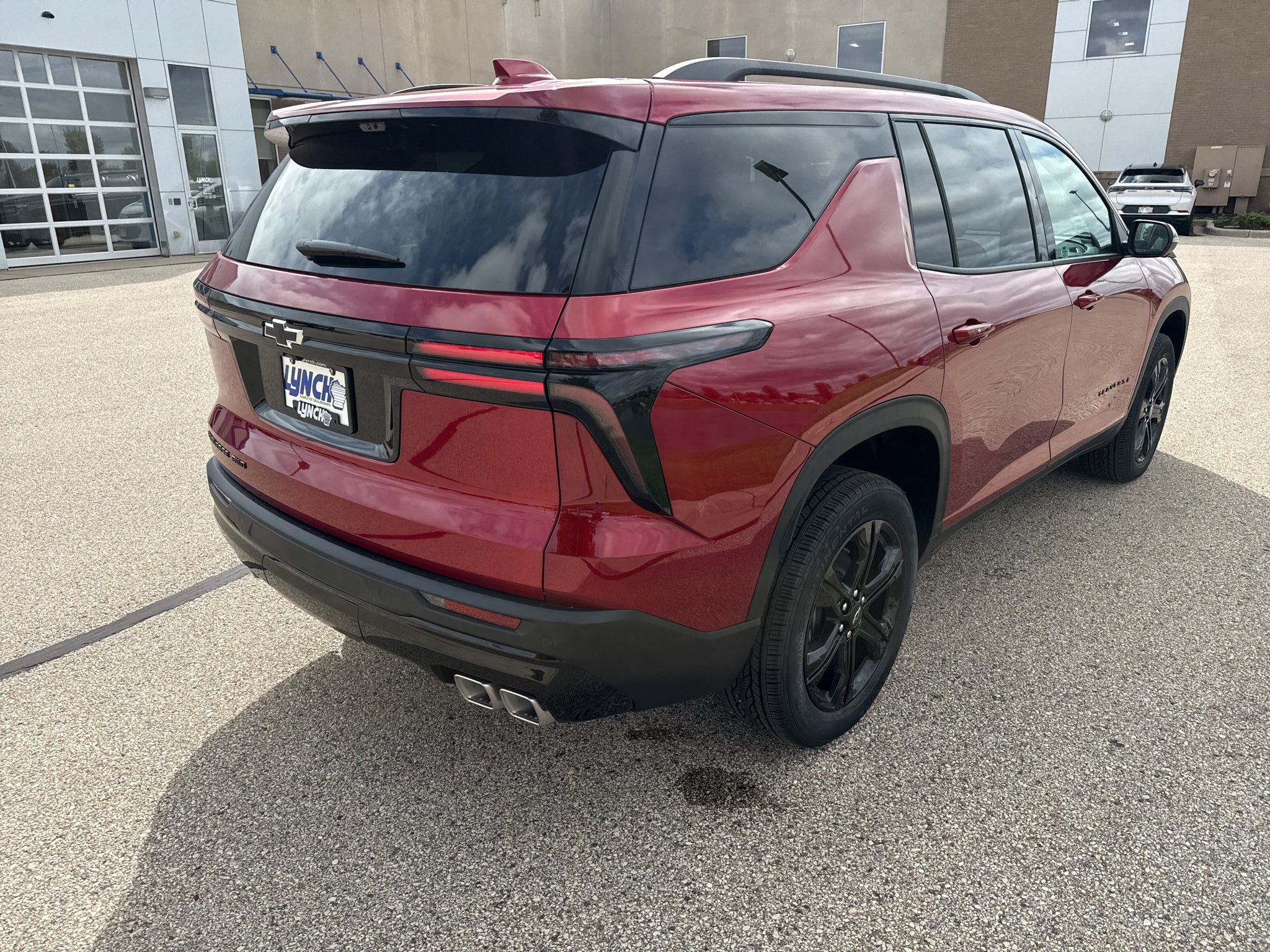 2027 Chevrolet Traverse LT