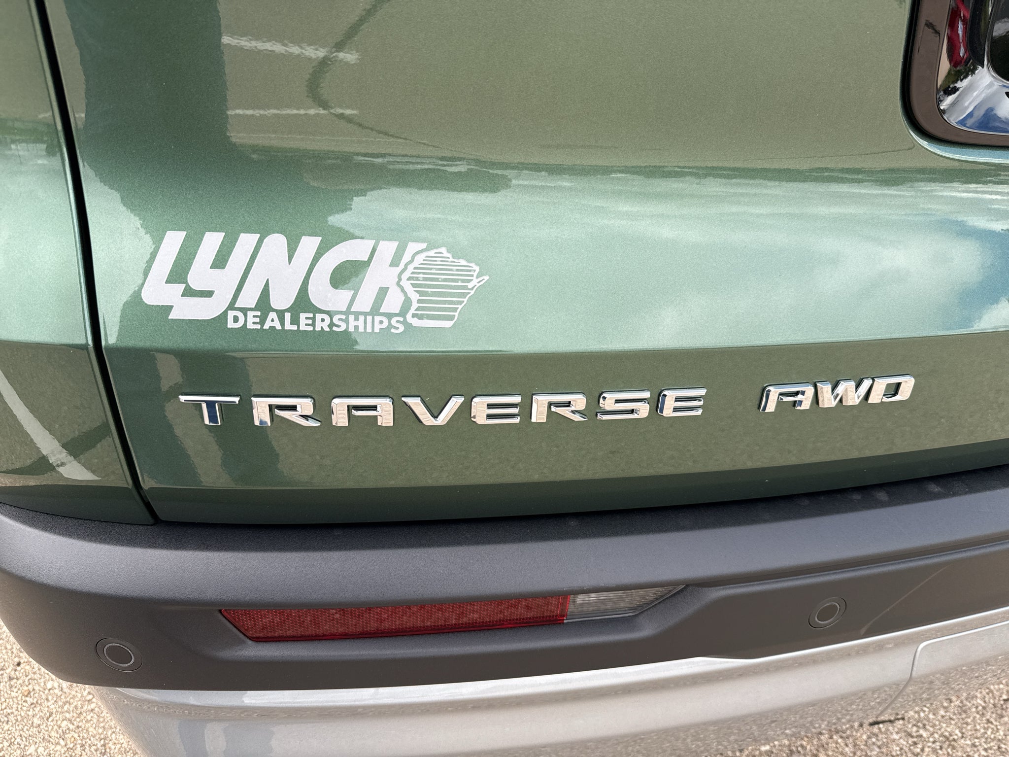 2027 Chevrolet Traverse LT