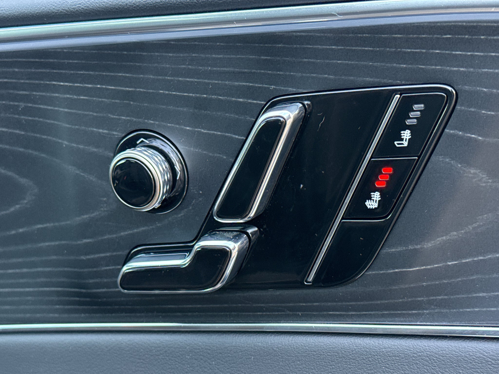 2024 Cadillac LYRIQ Sport 1
