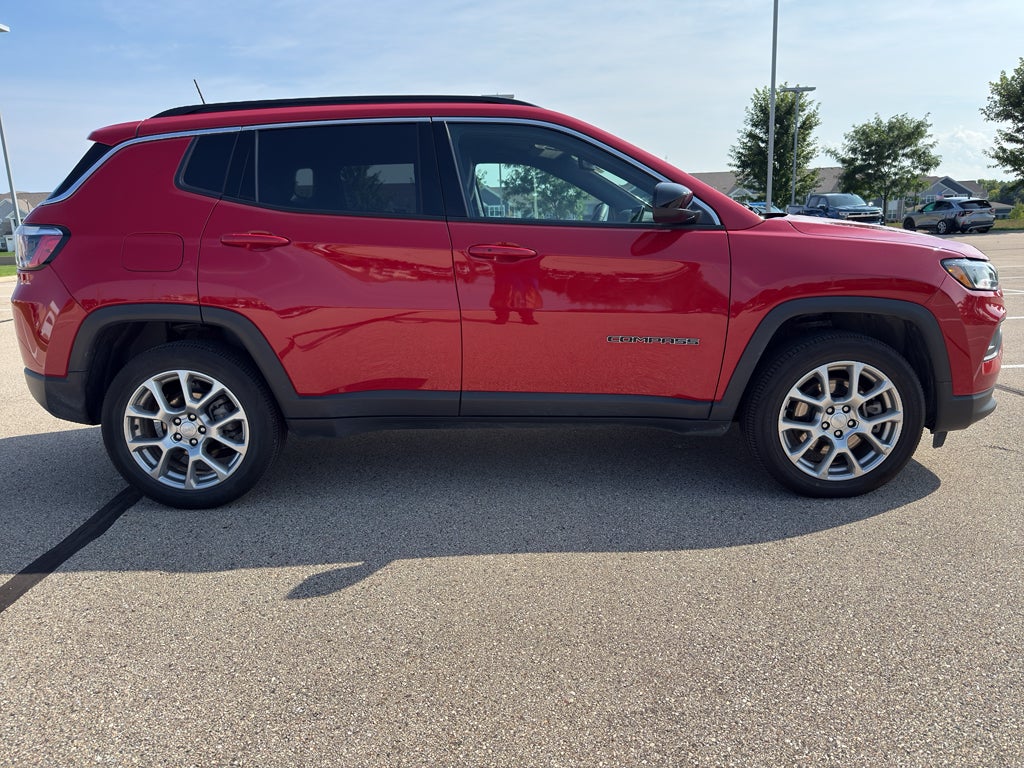 2023 Jeep Compass Latitude Lux