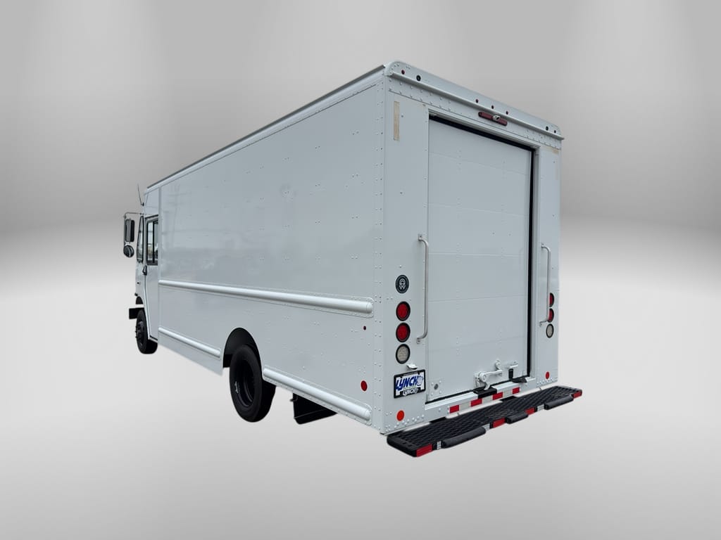 2022 Freightliner Y UNKNOWN