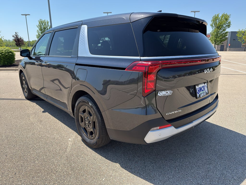 2025 Kia Carnival LXS