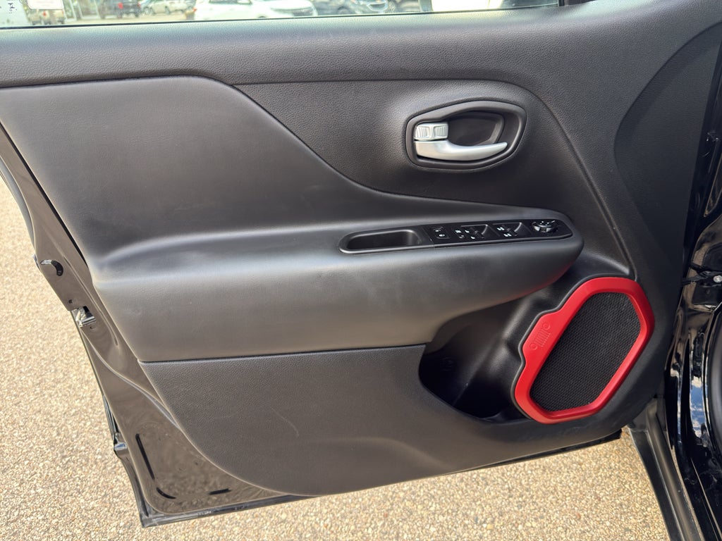 2023 Jeep Renegade Trailhawk