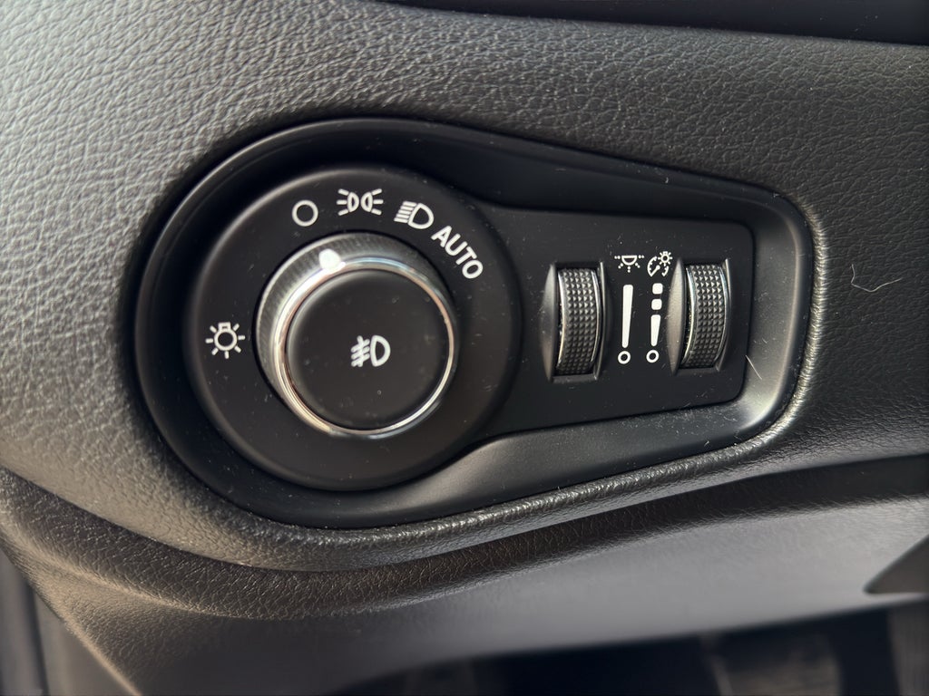 2023 Jeep Renegade Trailhawk