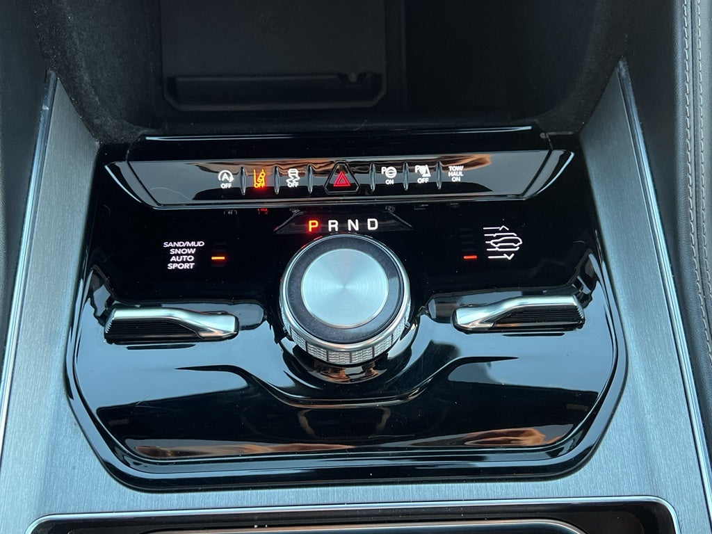 2023 Jeep Wagoneer Series II Carbide