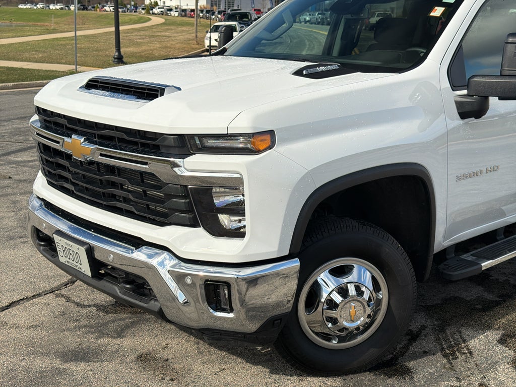 2025 Chevrolet Silverado 3500 HD LT DRW