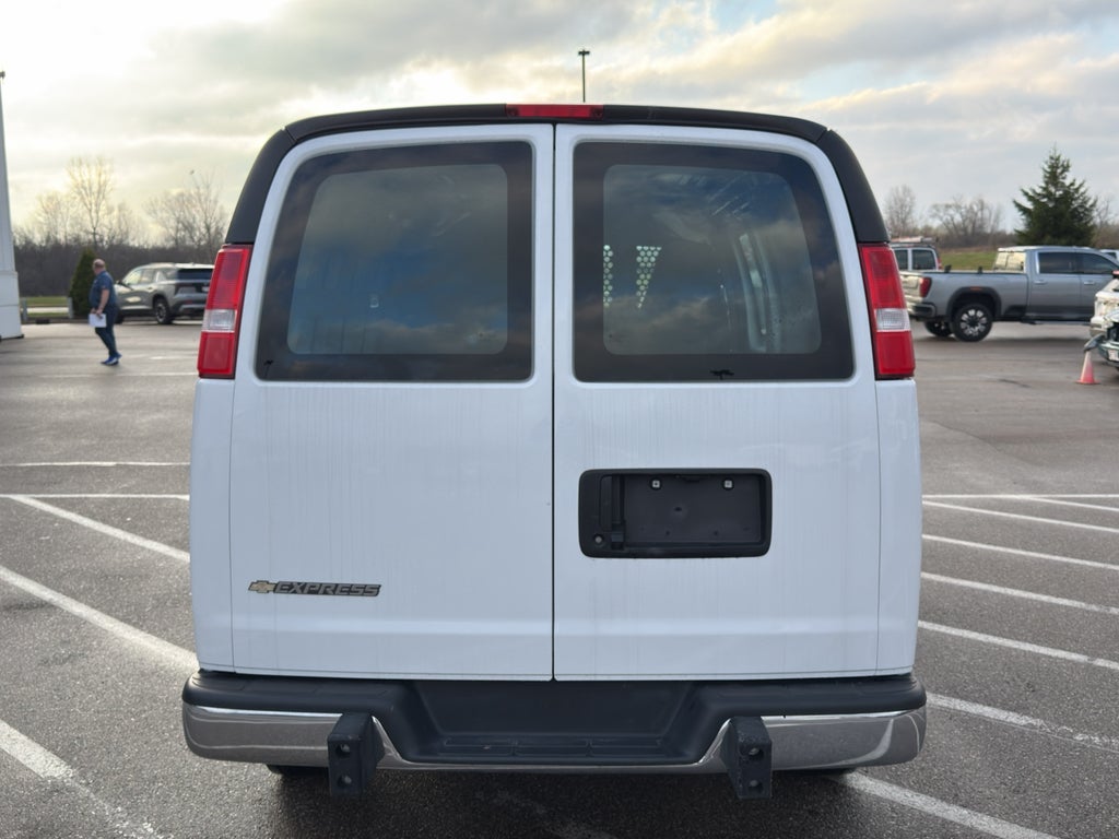 2024 Chevrolet Express Cargo 2500 WT