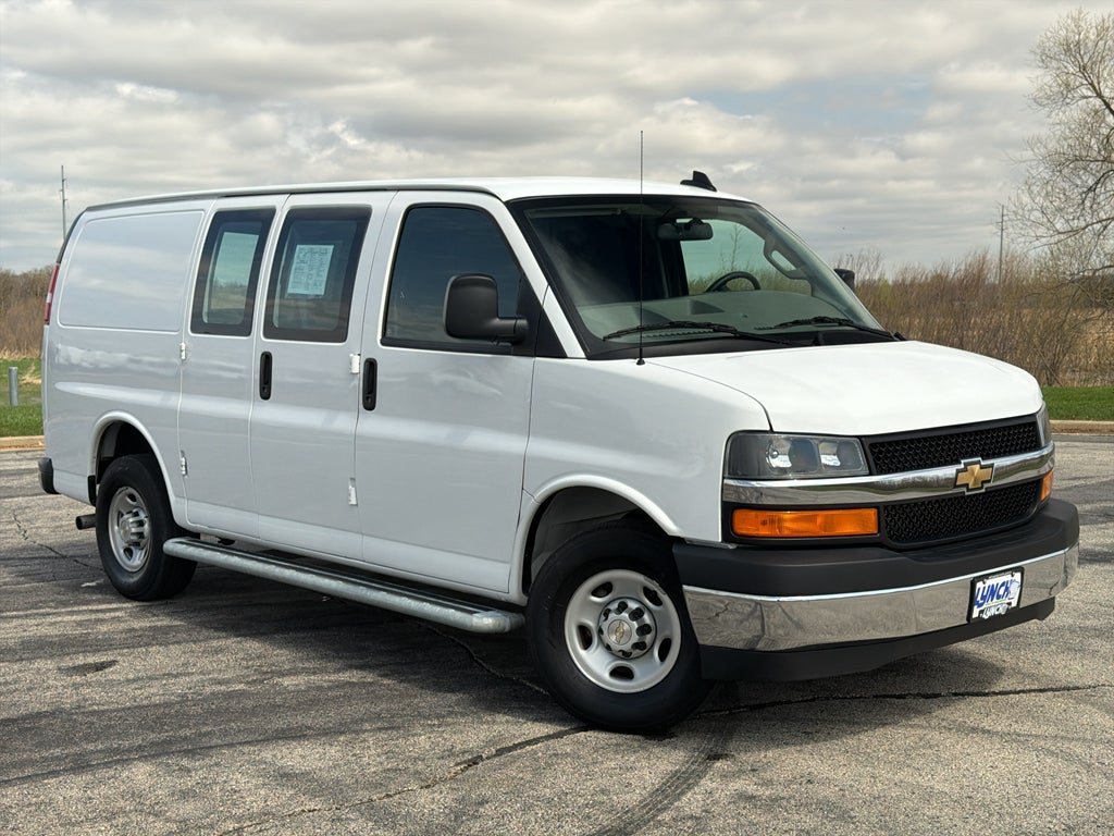 2024 Chevrolet Express Cargo 2500 WT